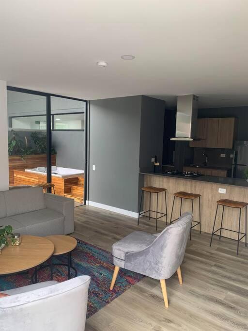 Apartamento con terraza y jacuzzi privado Apartamento Medellín