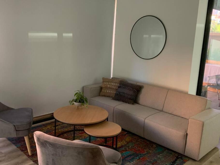 Apartamento con terraza y jacuzzi privado