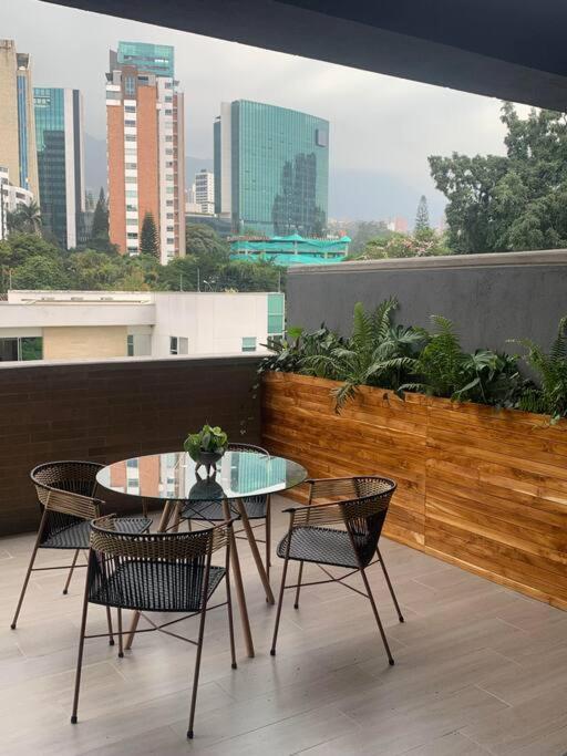 Apartamento Con Terraza Y Jacuzzi Privado *
